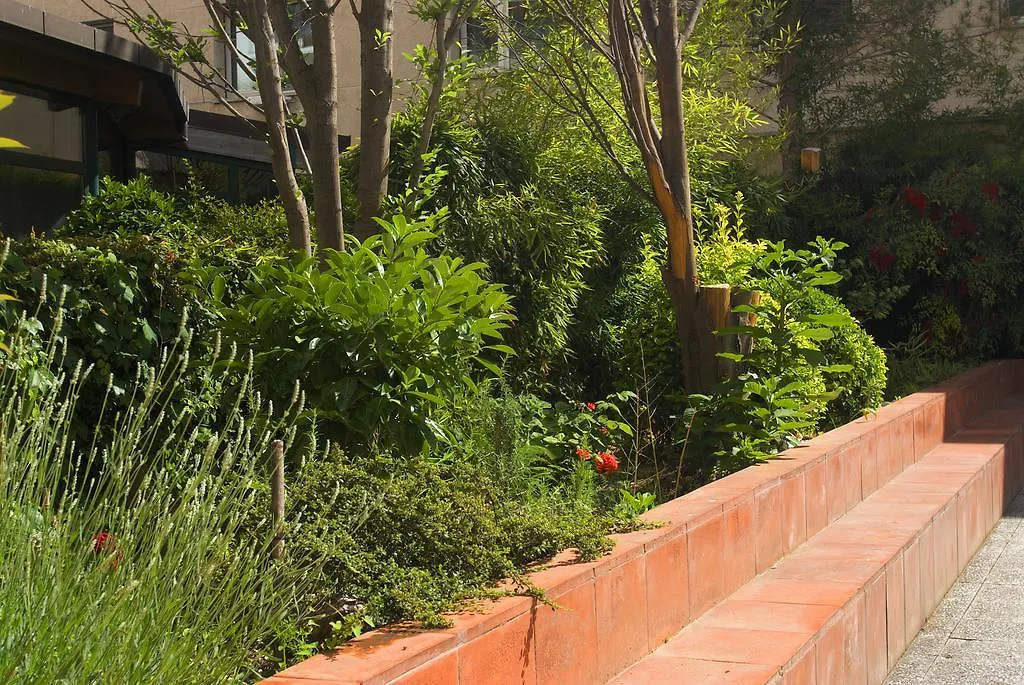 Residencia Universitaria Pare Claret Girona Hostel