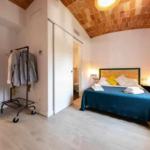 Newly Renovated W Pool & Bikeparking , Girona Spain