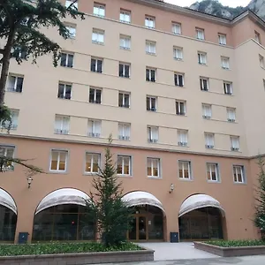 Abat Oliba Хостел