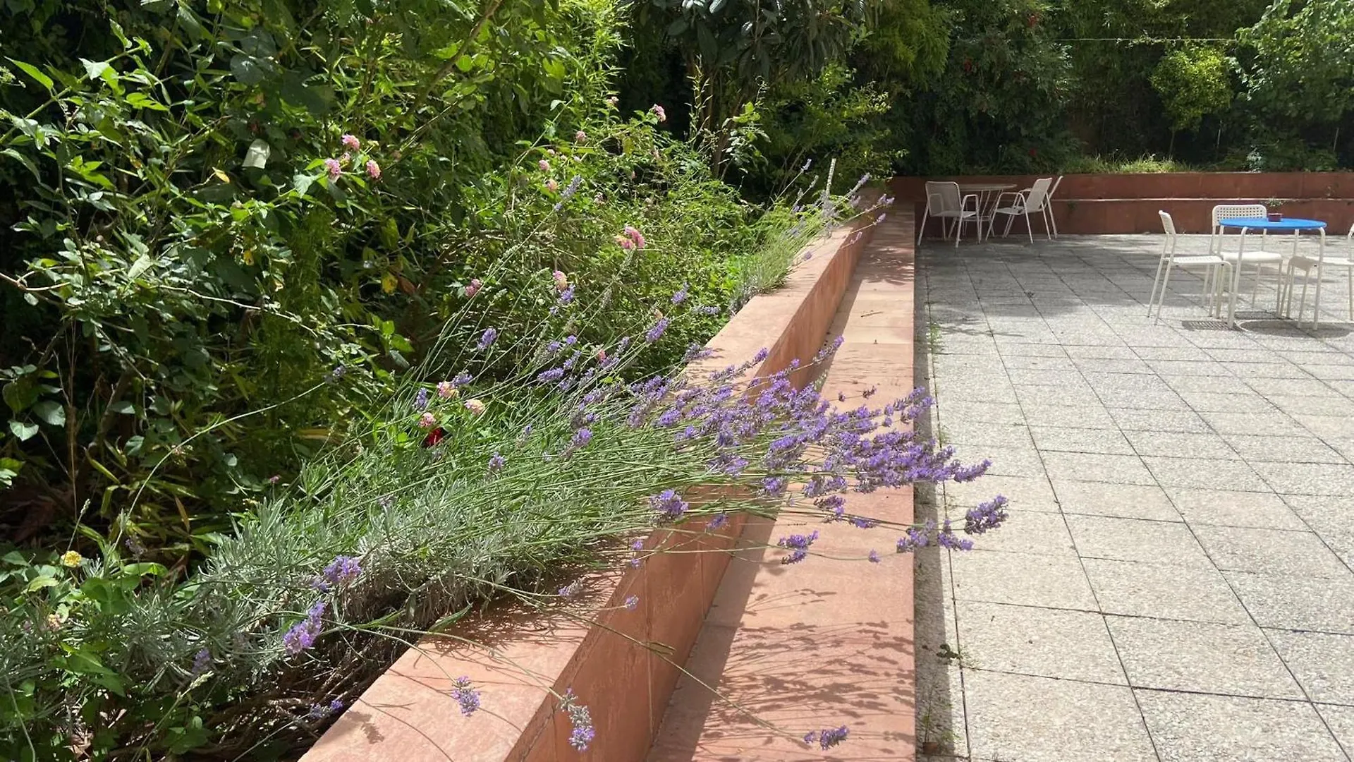 Residencia Universitaria Pare Claret Girona Hostel